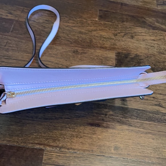 Kate Spade Pale Pink Bow crossbody - Picture 5 of 7